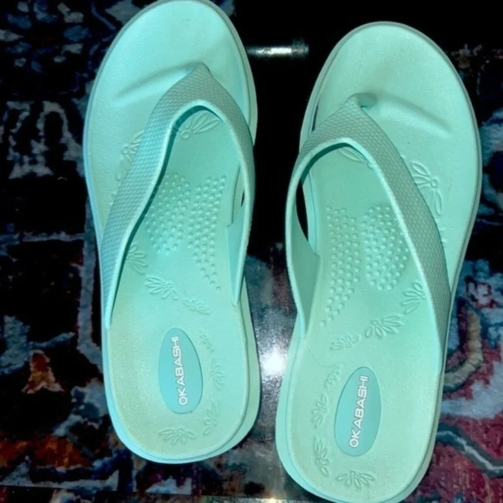 OKABASHI Sea Glass Splash Flip Flops - Sandals size M/L 8.5 pre-loved